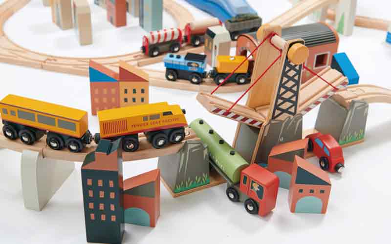 Holz Eisenbahn Sets und Zubehör | Schönes Holzspielzeug für Kinder bei Holzflitzer