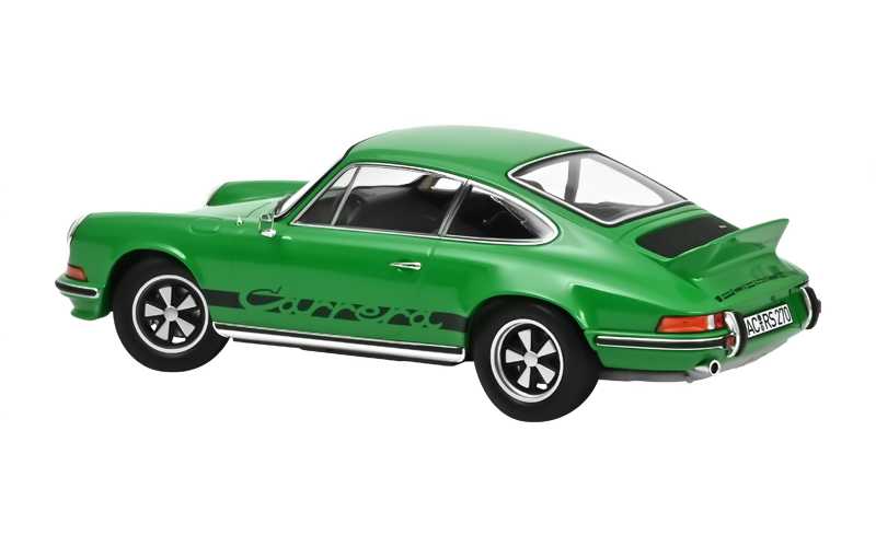 Norev Modellauto eines Porsche 911 RS in Grün im 1:18 Maßstab