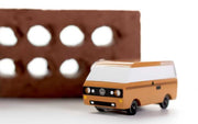 Spielzaugauto von Candylab Toys im VW Bus T3 Stil in brauner Farbe - VW 
Van "Adventurer"